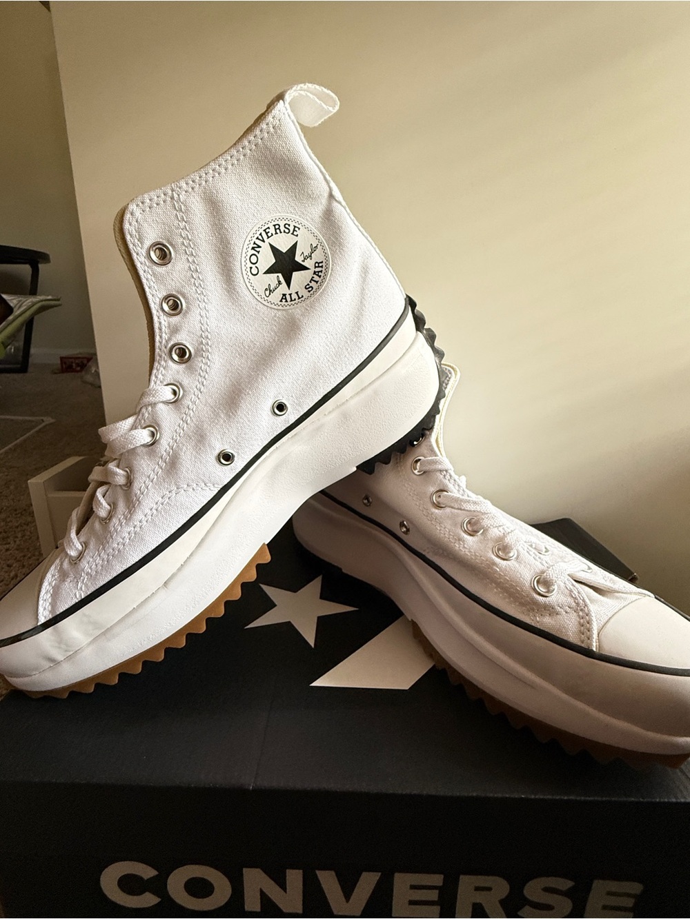 Converse Run Star Hike High Top Sneakers | Men’s 10 / Women’s 11.5 | White Black